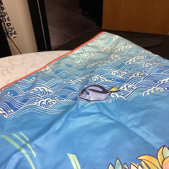 JOHNNY  WAS.  BEACH BLANKET NEW WITH BAG. FISHES FLOWERS - Picture 9 of 12